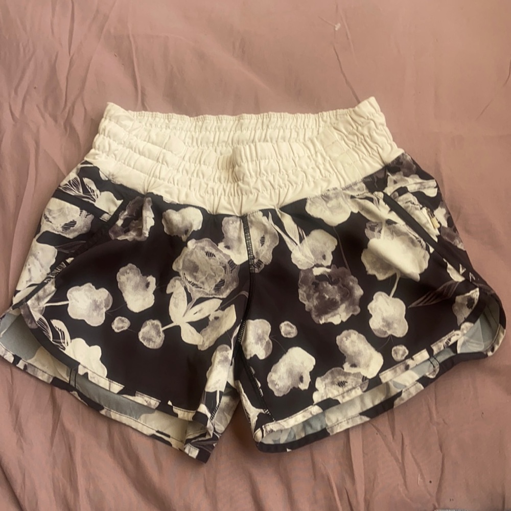Lululemon Short